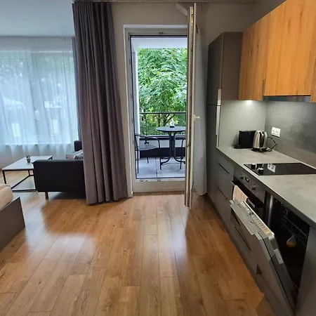 Apartment Entrez - Pri Hokejovej Arene Košice