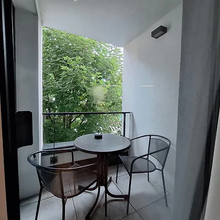 Apartment Entrez - Pri Hokejovej Arene